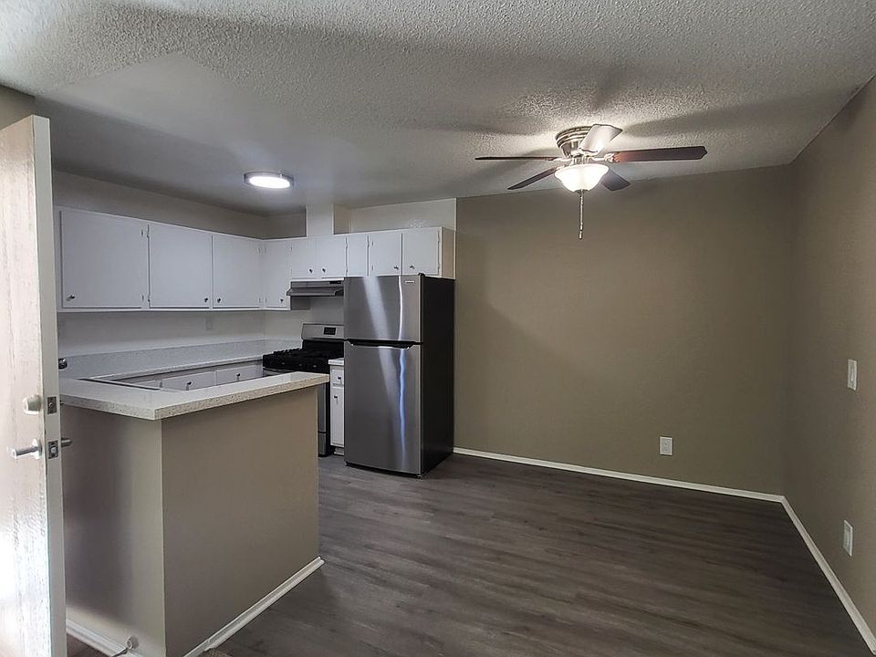 1st image of 652 Moss St #646-27