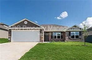 3 bed, 2.0 bath, 1480 sqft, $1,600 — Photo 1