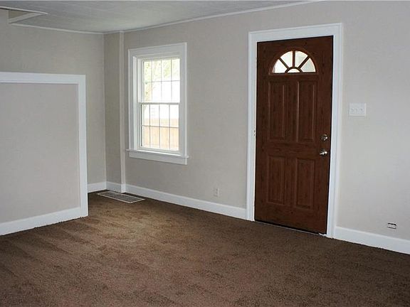 3rd image of 335 Edgewood St SE