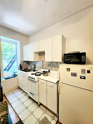 Rented by Oxford Property Group | media 3