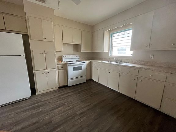 3rd image of 3614 Norwood Ct