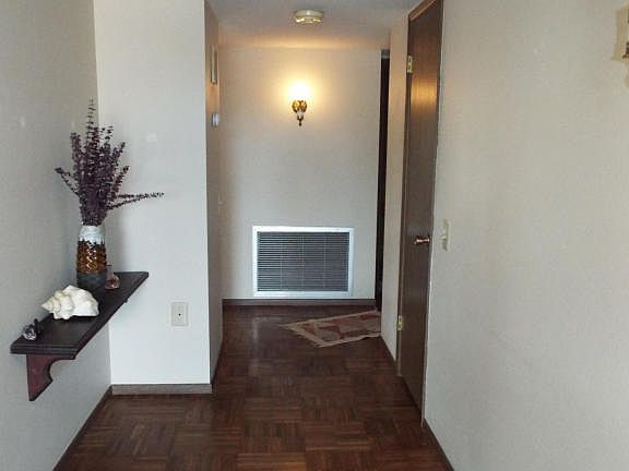 5th image of 11177 W Palmeras Dr