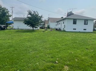 143 W Military Rd, Postville, IA 52162