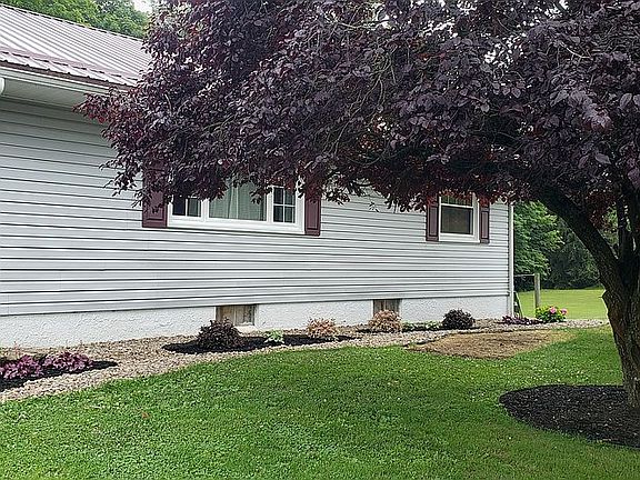2nd image of 71 Brethren Ln