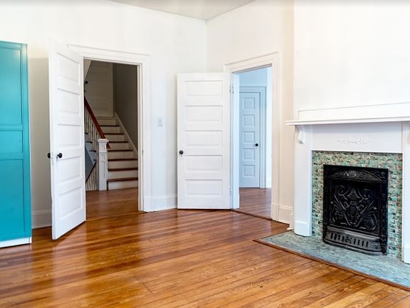 5th image of 608 Holbrook Ave