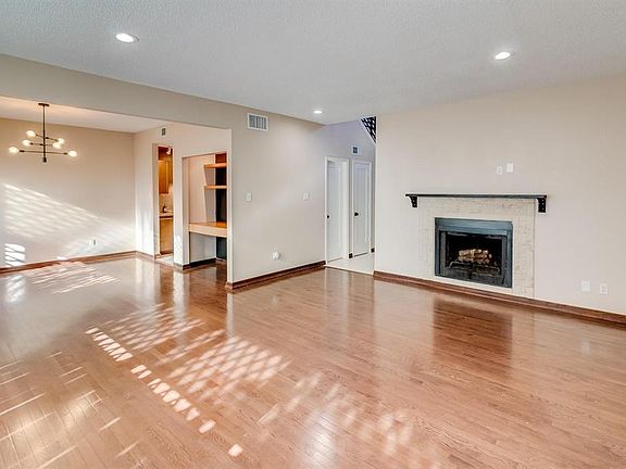 4th image of 1112 Bering Dr APT 36