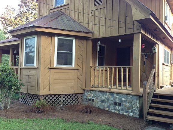 Side view bay window