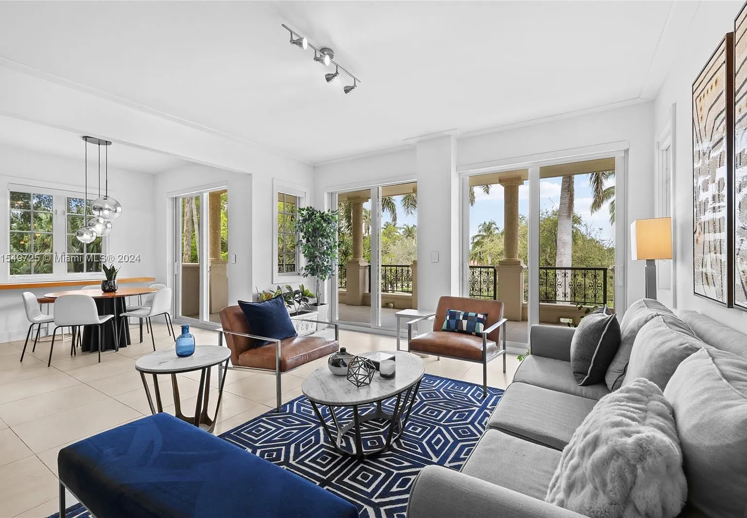 Seaside Condo — Photo 1