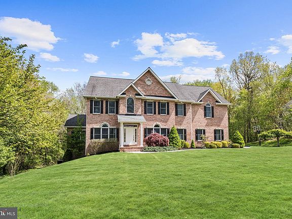 2nd image of 14021 Woodens Ln