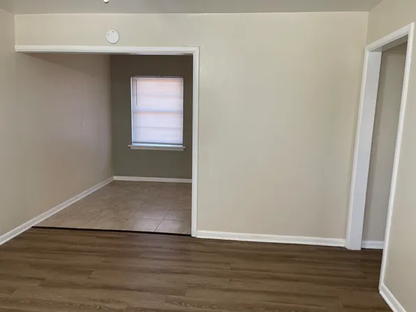 511 Rosedale Dr, Norman, OK 73069