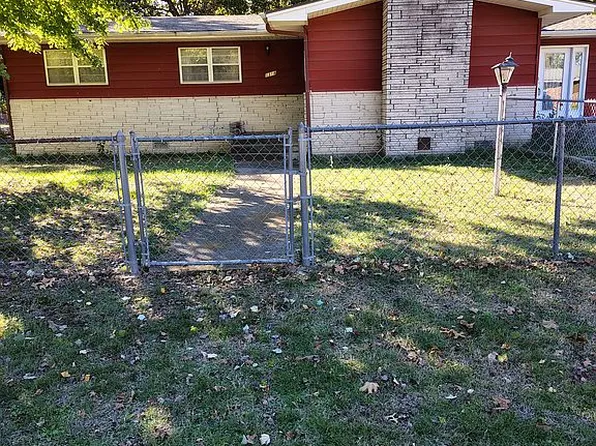 1318 S Mill St, Grove, OK 74344