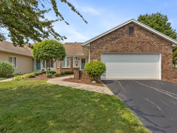 4376 Redbush Dr SW #35, Grandville, MI 49418