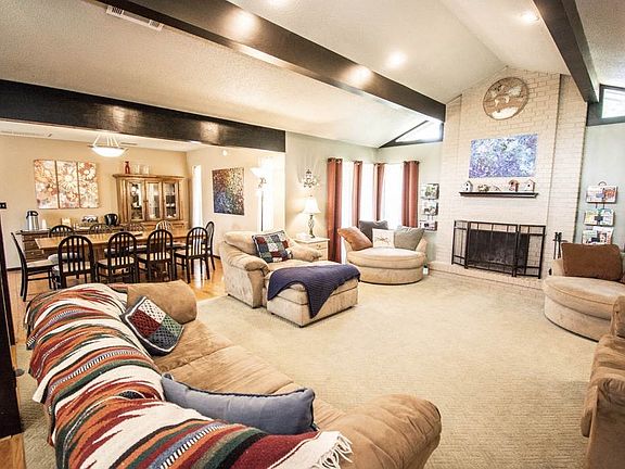 4th image of 2423 S Black Oak Dr