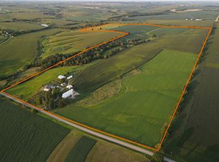 10121 N Henderson Rd, Orangeville, IL 61060