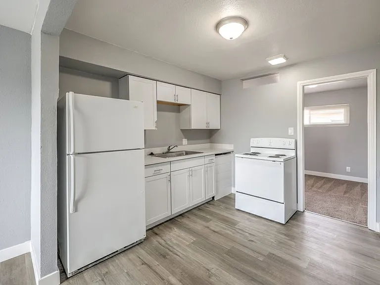 324 W Cleveland Ave — Photo 8