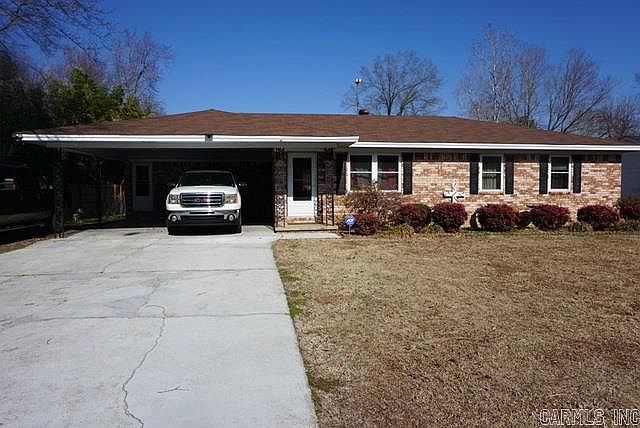 1st image of 102 Seminole Dr