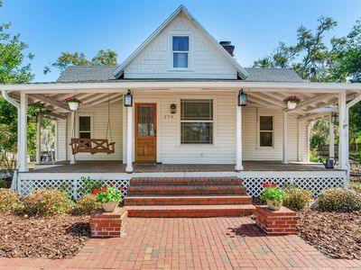 210 N GROSSE AVENUE, Tarpon Springs, FL, 34689