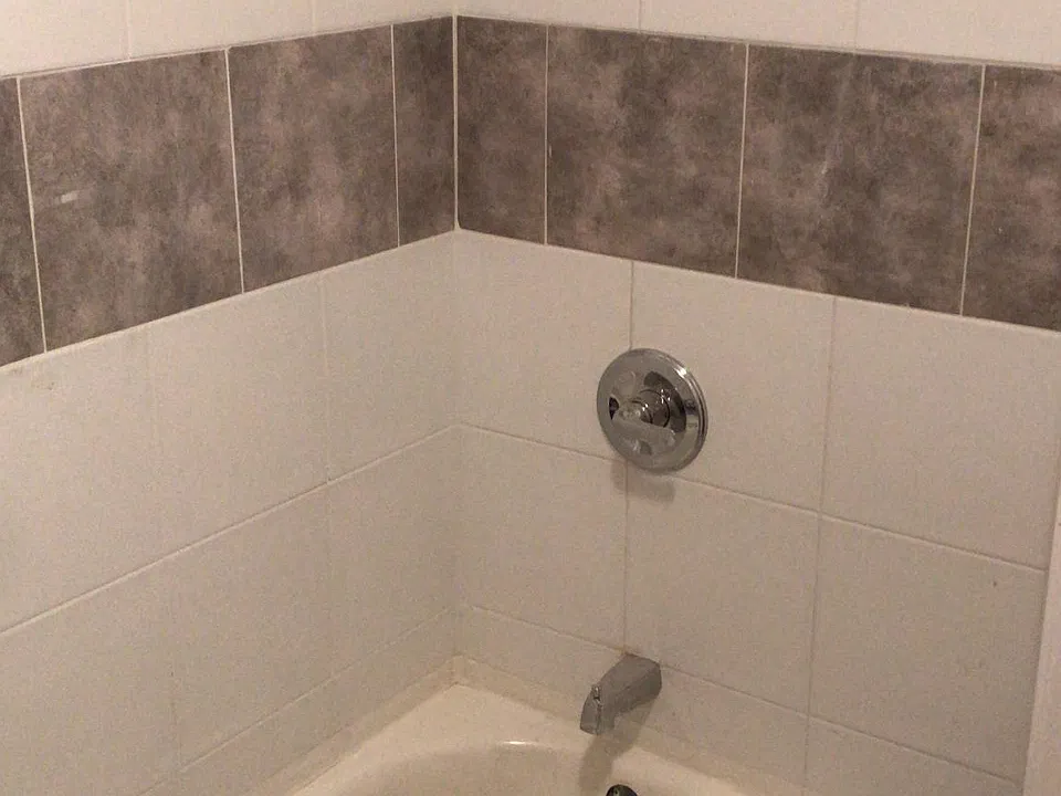 26 Ellis Ave #1