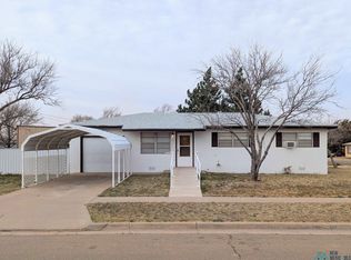 200 Circle Dr, Clovis, NM 88101