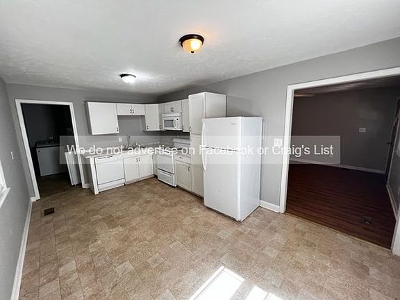 3rd image of 904 Weiss Ave