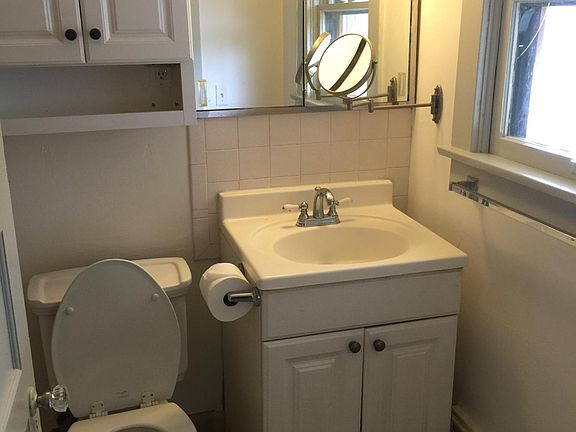 3rd image of 1240 E Orange Grove Blvd
