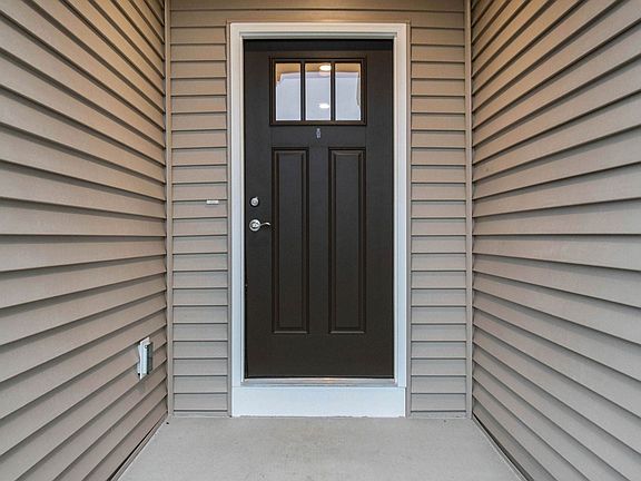 2nd image of 50225 Linnwood Dr