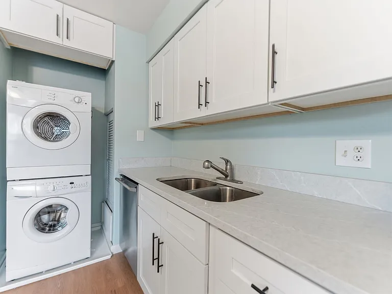 4233 La Sorrento Ct — Photo 8