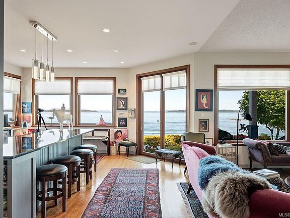 3rd image of 2534 Goddard Rd