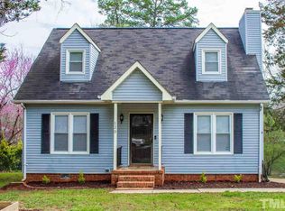 120 Edinborough Dr, Mebane, NC 27302