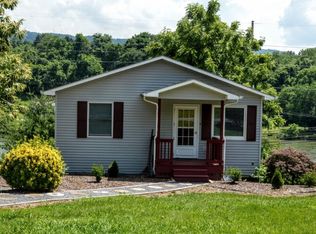 2221 Netherland Inn Ter, Kingsport, TN 37660