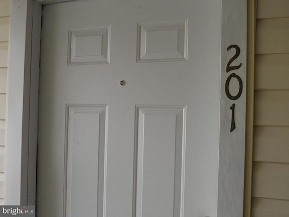2nd image of 41 Smokewood Ct APT 201