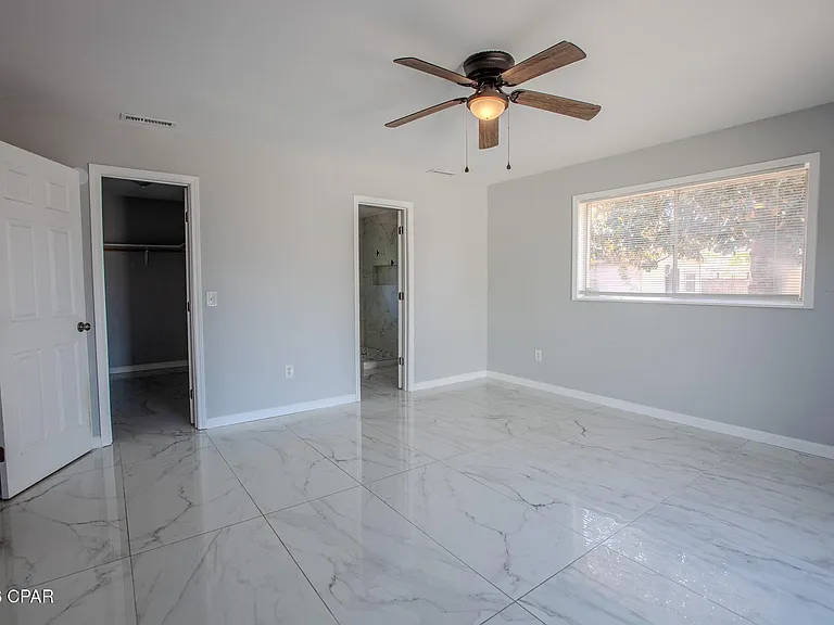4402 Cindy Ln — Photo 13