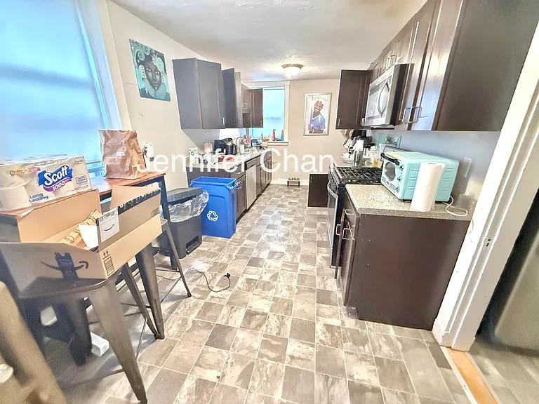 144 Davis Ave #3 — Photo 10