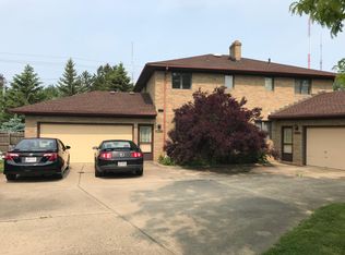 7149 State Rd, Cleveland, OH 44134