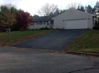 74 S Farms Dr, Manchester, CT 06040