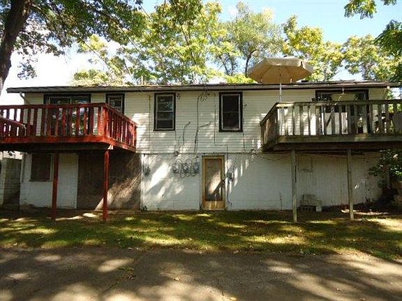 2. 4107 Parkway Back of Building