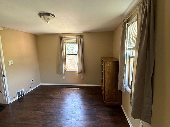 5th image of 617 N Montgomery St