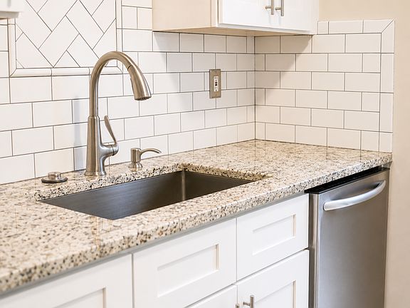 5th image of 2303 Cumberland Ct SE #2303