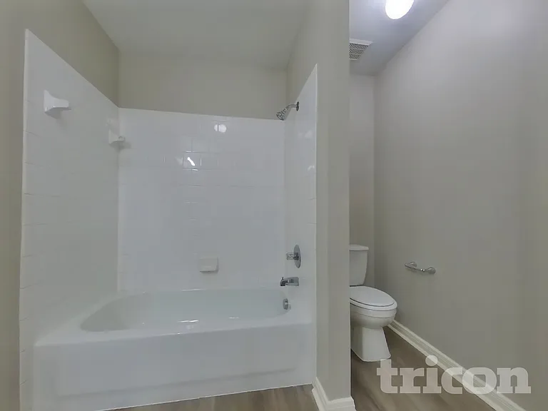 5008 Asia Ln — Photo 10