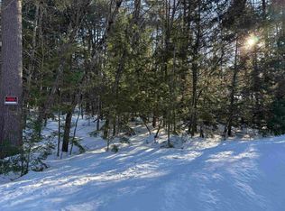 20 Barrington Cir, Center Ossipee, NH 03814