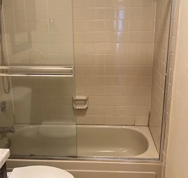 1901 Cloisters Dr #921 — Photo 27