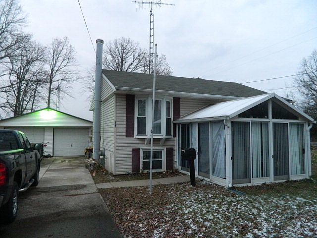 1st image of 727 Cloverdale Ave