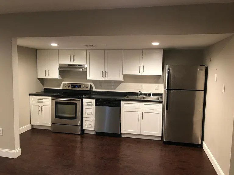 1051 Perkinswood Blvd SE #9 — Photo 1
