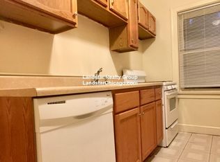 536 Hinman Ave APT 2S, Evanston, IL 60202
