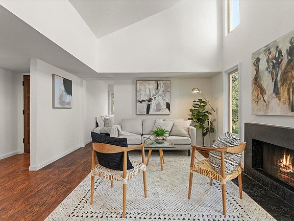 4th image of 43 Montsalas Dr