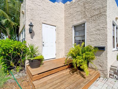 731 W Lakewood Road, West Palm Beach, FL, 33405