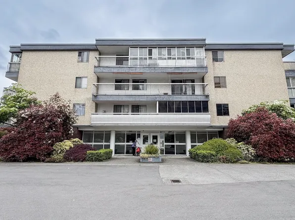 6380 Buswell St #102, Richmond, BC V6Y 2G2