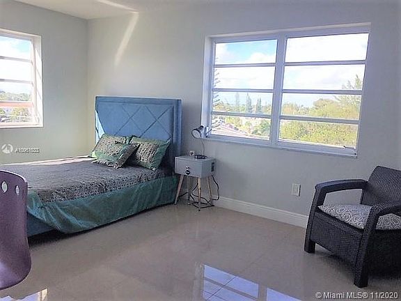 3rd image of 8001 Crespi Blvd APT 5D