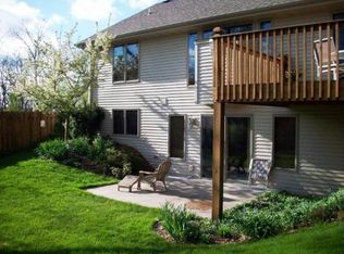 230 Darwin St, Lake Geneva, WI 53147