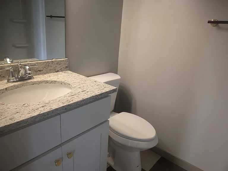 608 Loughborough Ave — Photo 49